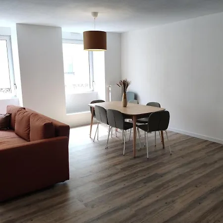 Chaleureux Appartement Centre Ville Bars Et Restaurants Apartment *